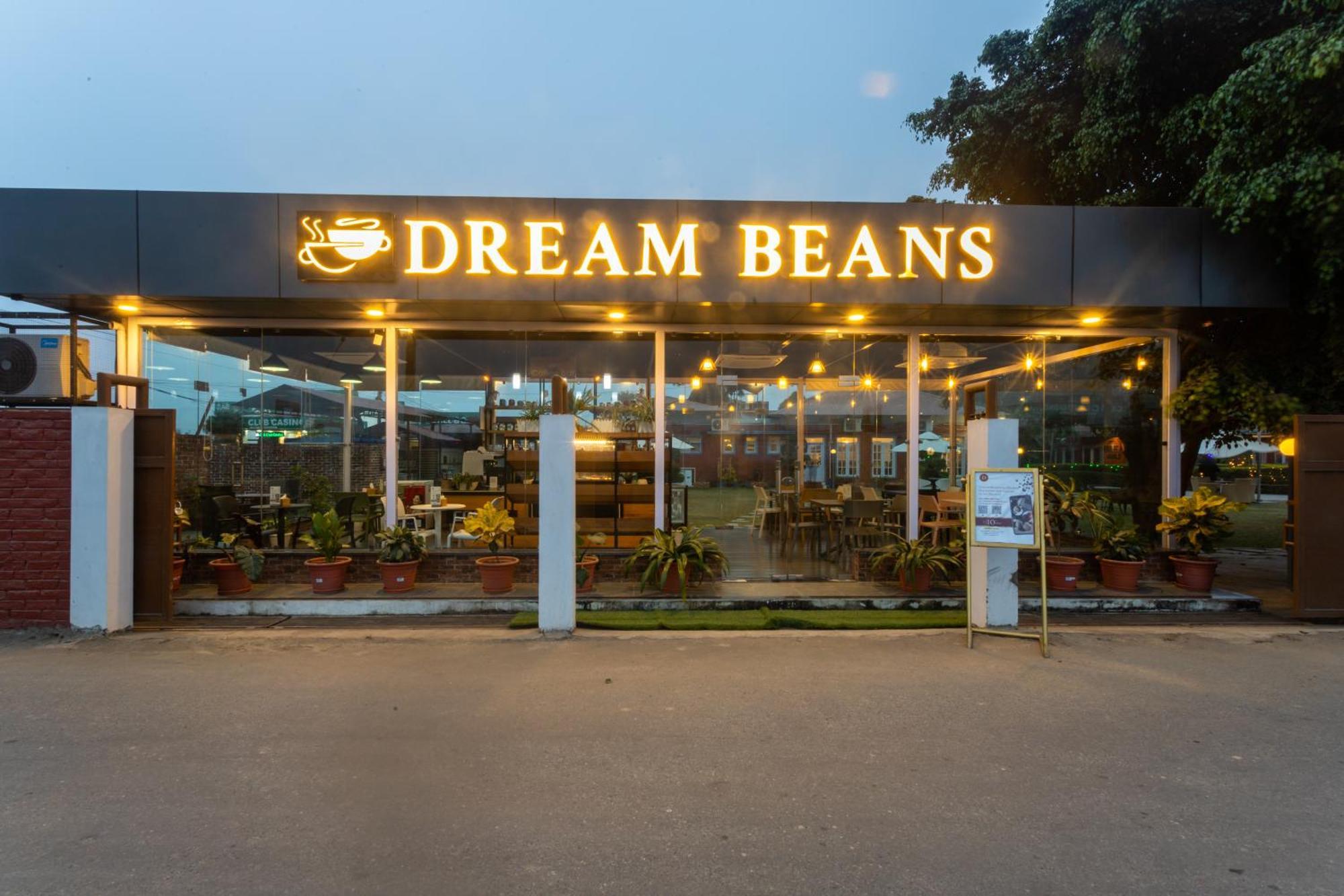 Dreamland Gold Resort&Hotel Pvt. Ltd. Bhairāhawā Exterior foto