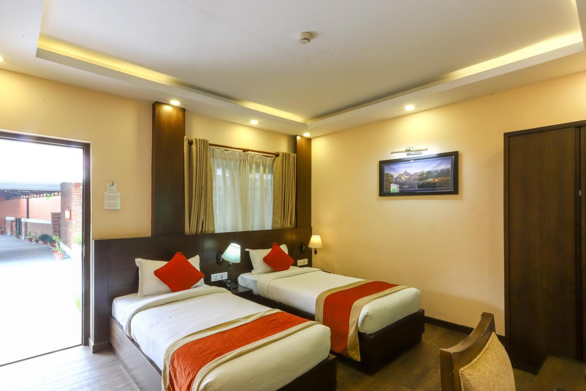 Dreamland Gold Resort&Hotel Pvt. Ltd. Bhairāhawā Exterior foto