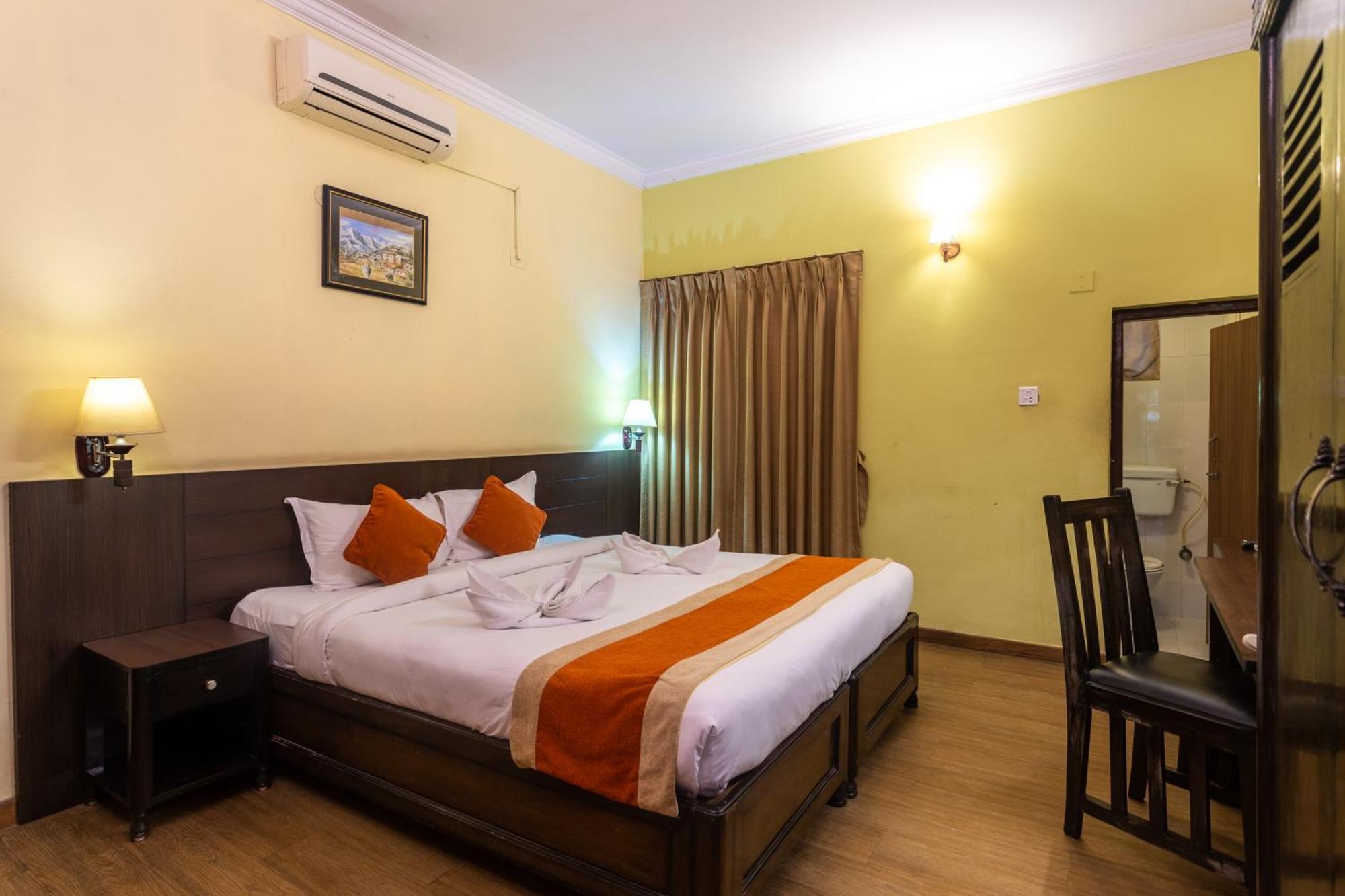 Dreamland Gold Resort&Hotel Pvt. Ltd. Bhairāhawā Exterior foto